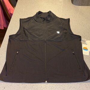 Vuori Men's Black Zip-Up Vest